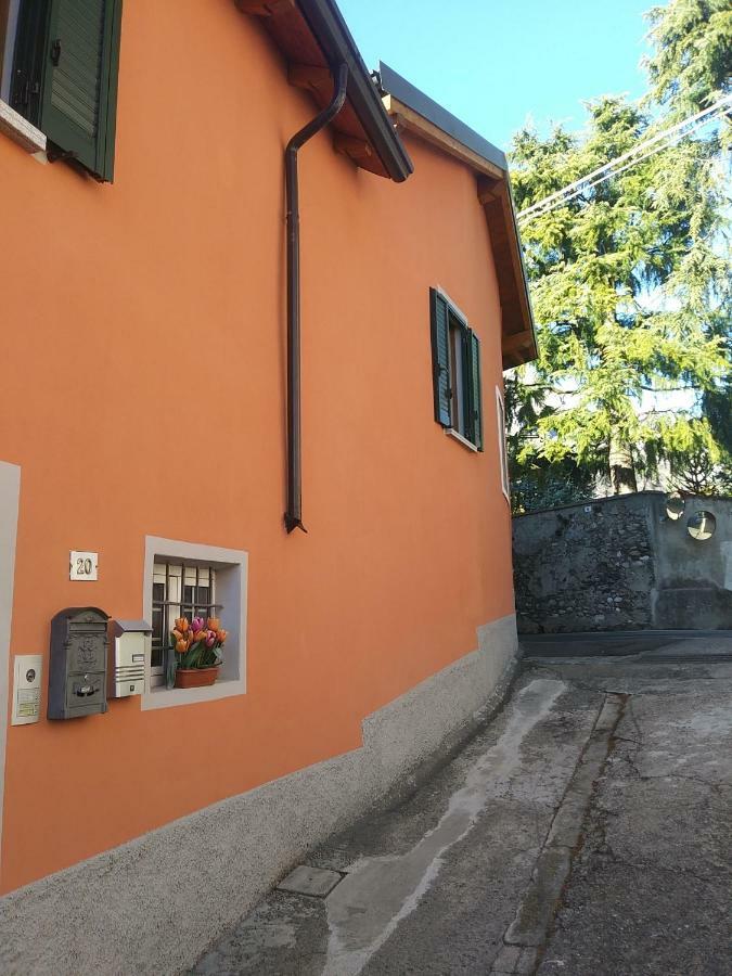 Вилла Casa Del Cedro - Cedar House Лекко Экстерьер фото